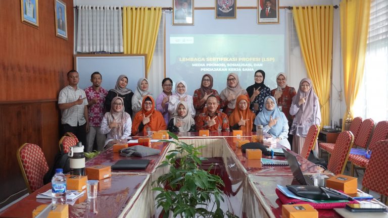 LSP UNAND ADAKAN SOSIALISASI, PROMOSI, DAN PENJAJAKAN KERJA SAMA DI UNIVERSITAS MERCU BAKTI JAYA